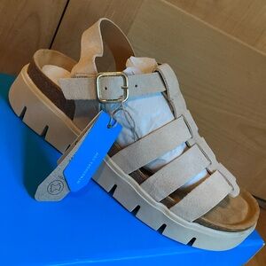 mtng Alonsia Sandals